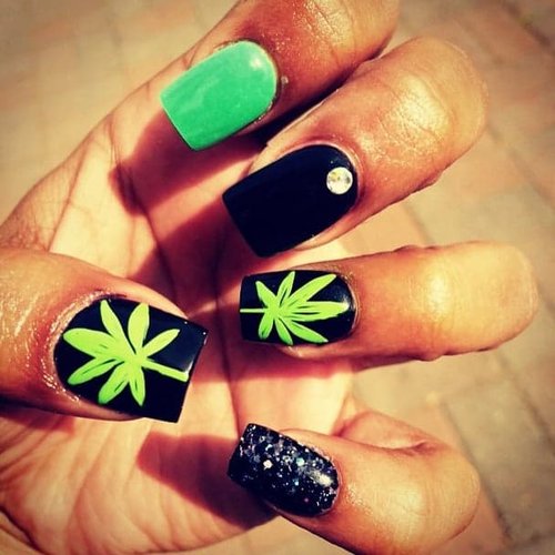 Pot-Nail-Art-Ideas.png.jpg