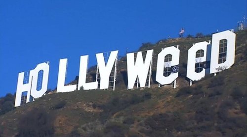 hollyweed-sign-prank-696x388.jpg