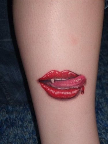 sexy-lips-tattoo-fashion.jpg
